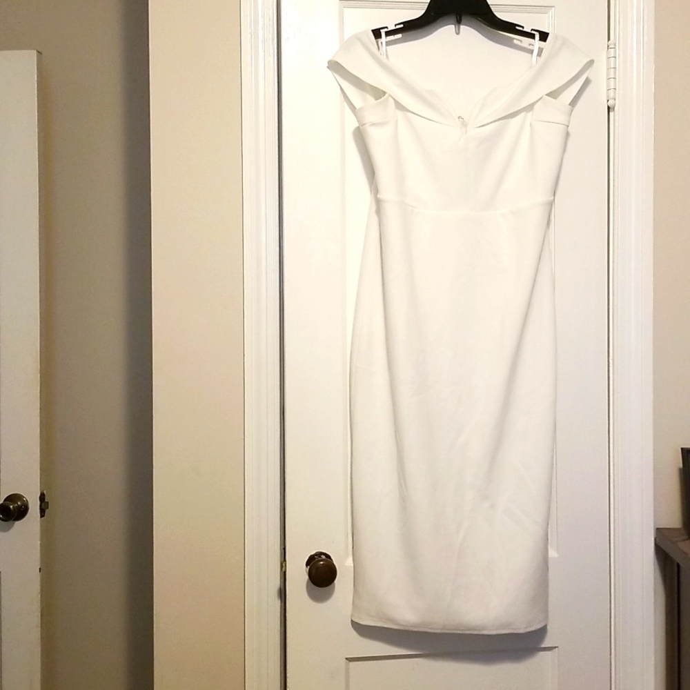 Lulu's Off the Shoulder Strapless White Dress Size XL